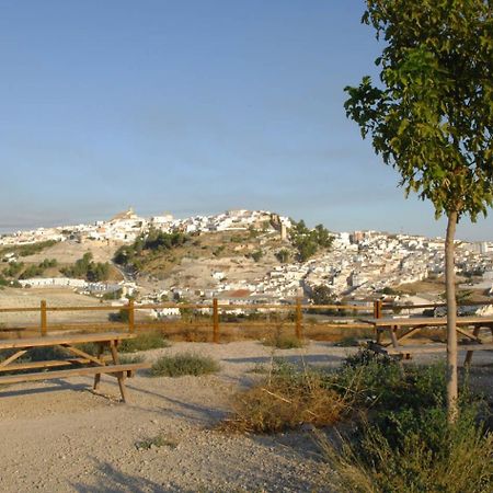 Hostal Los Claveles บาเอนา ภายนอก รูปภาพ